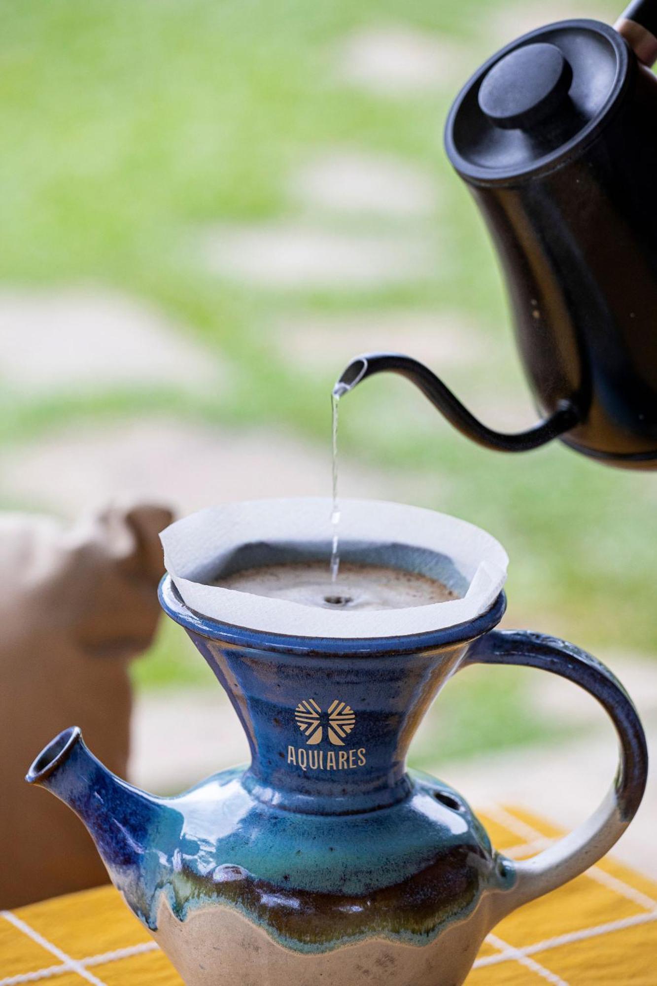 לינה וארוחת בוקר טוריאלבה Aquiares Coffee Farm Casa Hacienda La Esperanza מראה חיצוני תמונה